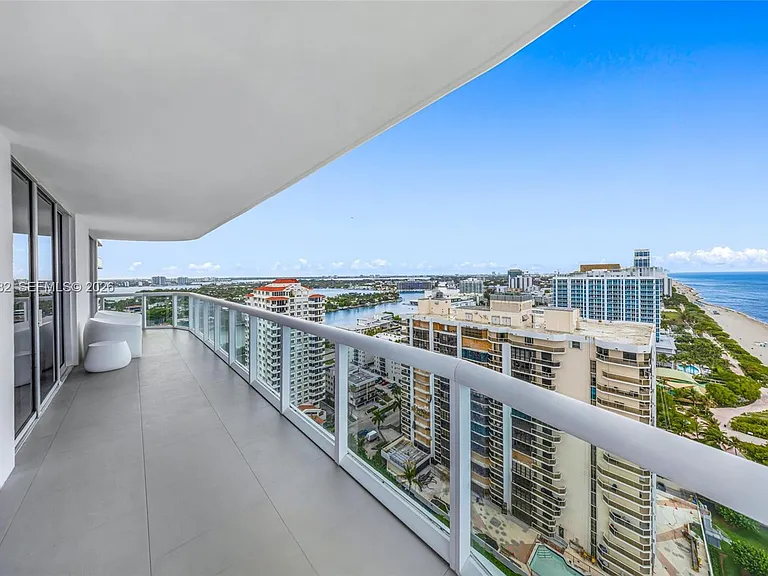 6365 Collins Ave #2301 — Photo 44