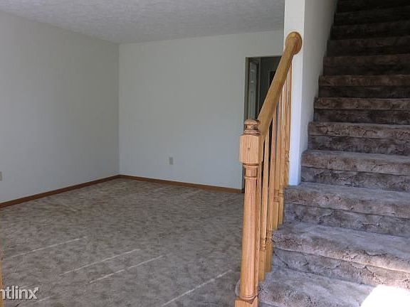 233 SRC Living Room 10-6-11