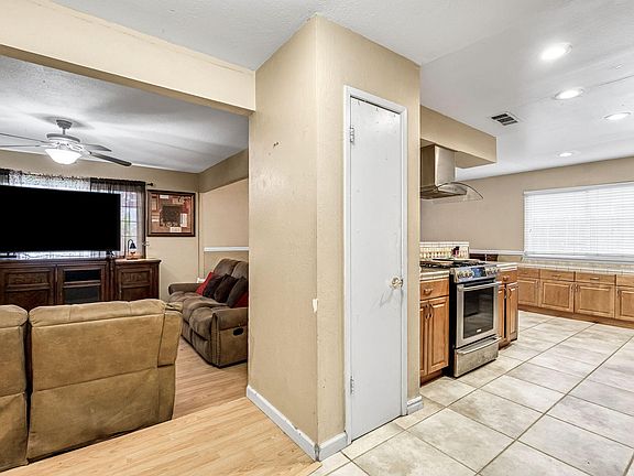 5th image of 3849 N Stanford Avenue