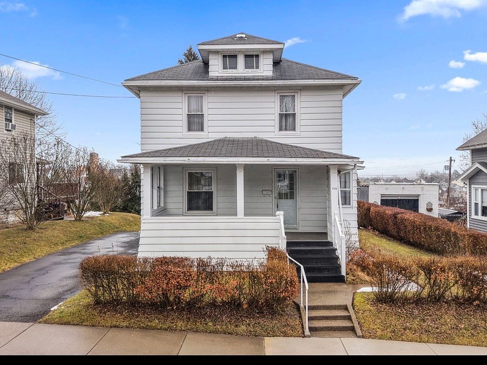 1st image of 210 Bermond Ave