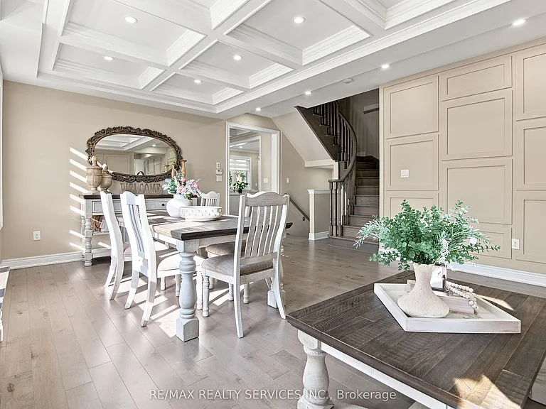 194 Coldwell Bay Cir — Photo 12