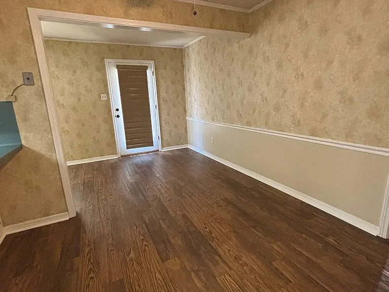 3505 Kresswick St — Photo 10