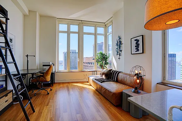 Rented by Realmart Realty LLC | media 20