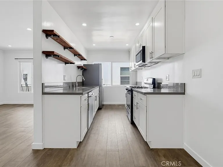 6065 Pickford Pl #5 — Photo 12