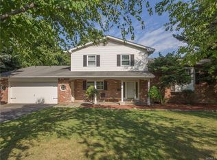 1 Truman Ct, Middletown, NY