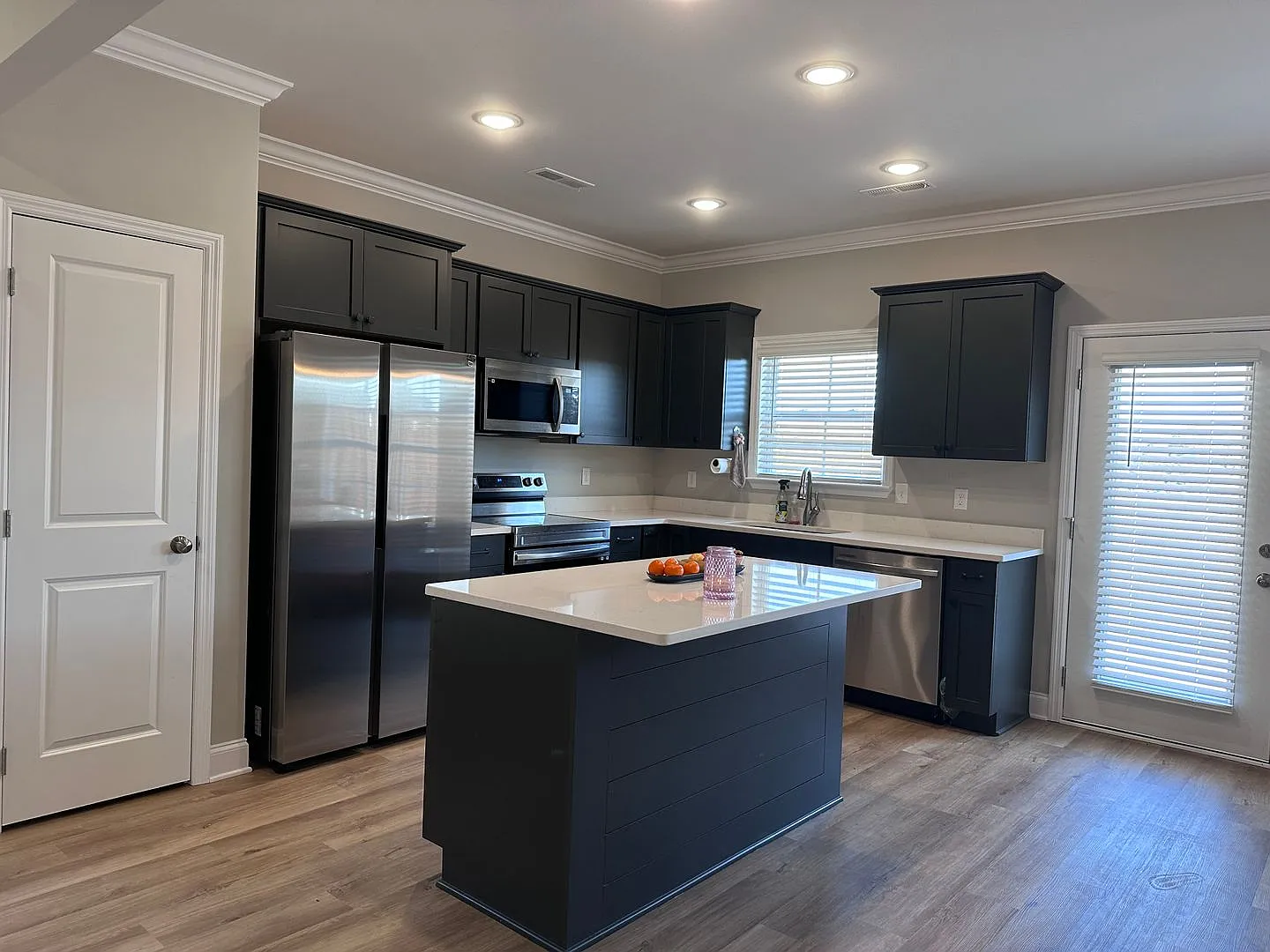Beautiful Townhome — Photo 3