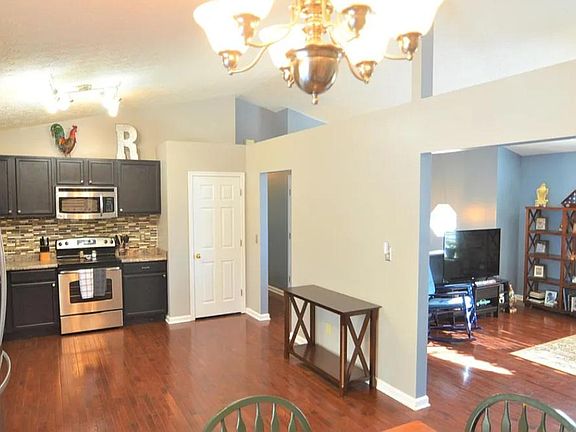 2nd image of 6191 Greyoaks Dr