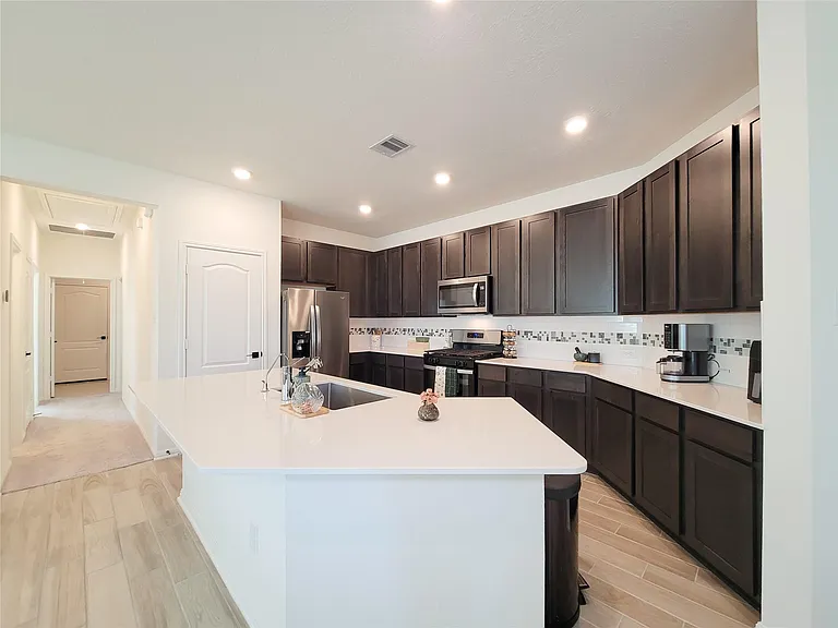 8214 Leisure Point Dr — Photo 13