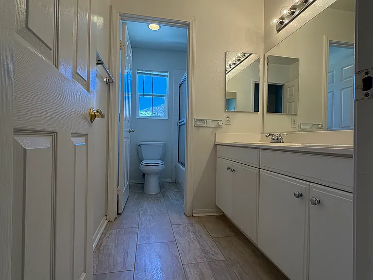 Upstairs bathroom