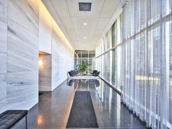 3rd image of 9715 Woods Dr Unit 1005