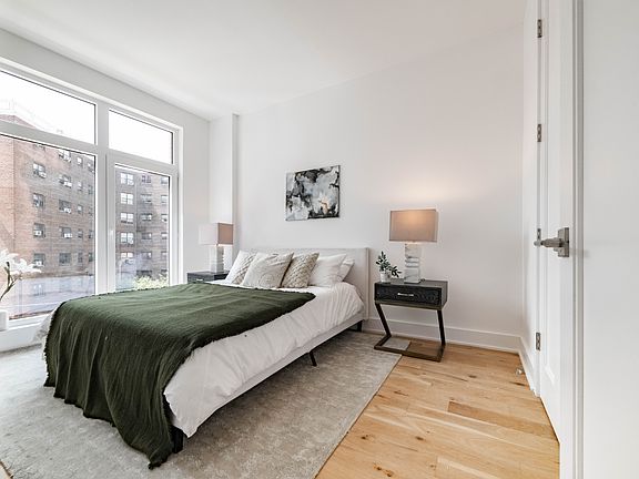 5th image of 2641 3rd St APT 701