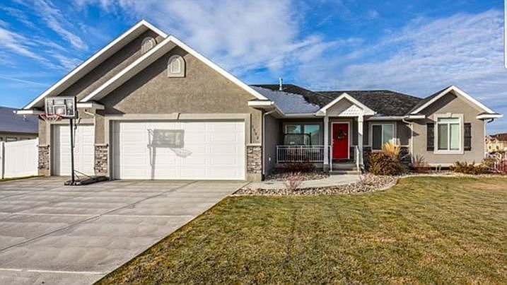 1st image of 5502 Thatcher Ave