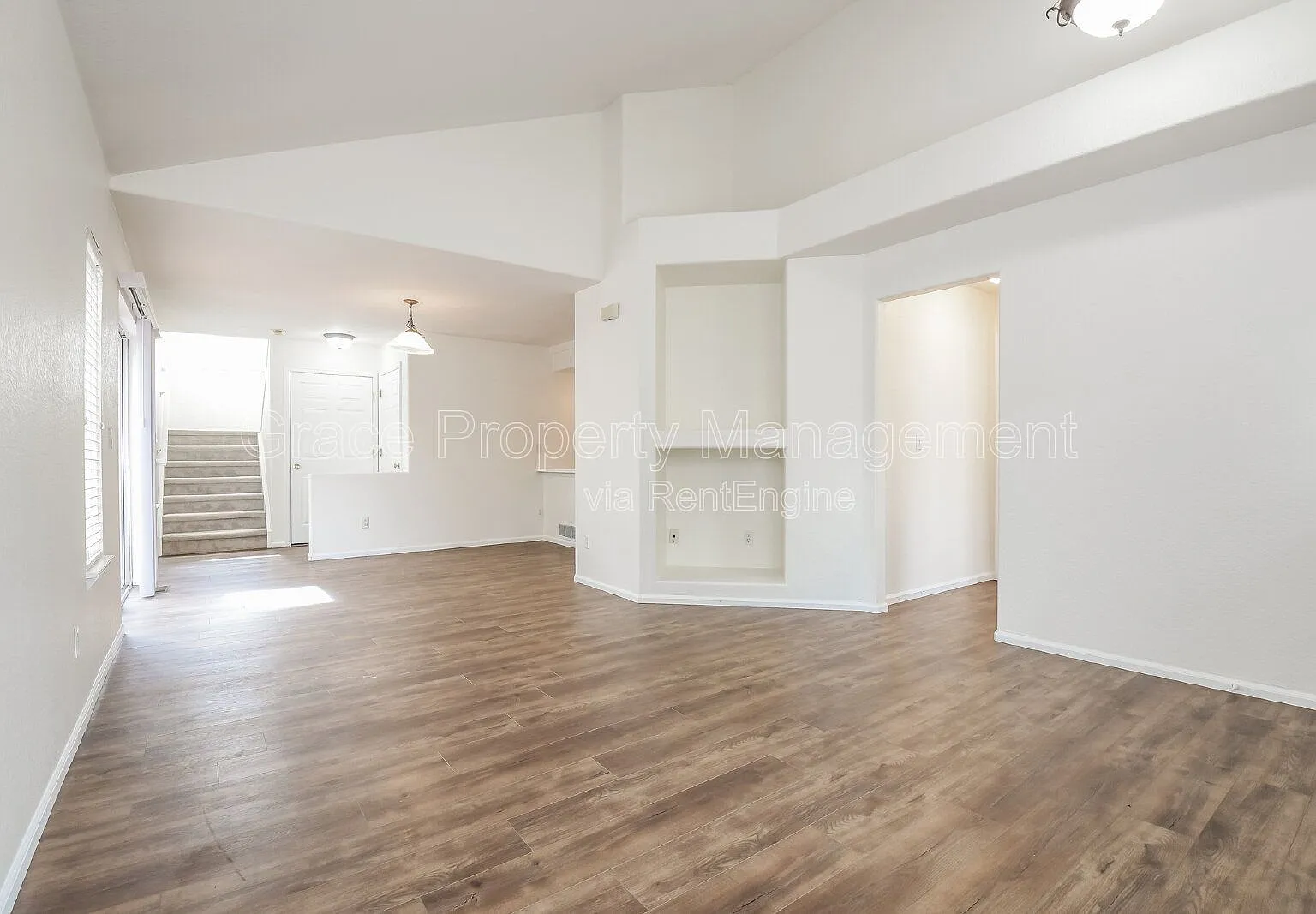 3 bed, 3.0 bath, 1586 sqft, $2,520 — Photo 3