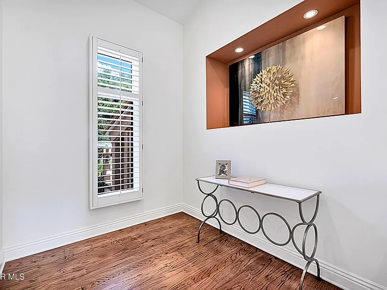 1687 Castlebridge Ct — Photo 25