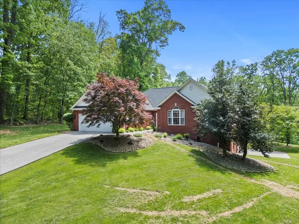 4018 Eagles Nest Dr, Morristown, TN 37813