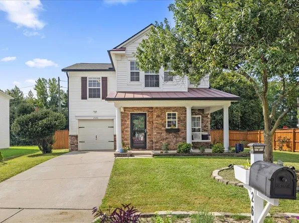 2600 Quarry Springs Rd, Raleigh, NC 27610