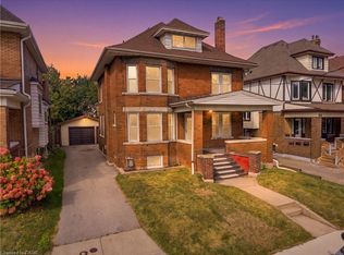 100 Balsam Ave S, Hamilton, ON L8M3B3