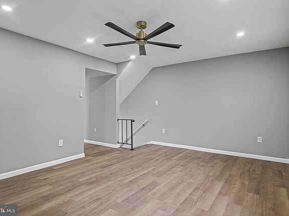 3rd image of 14437 Belvedere Dr