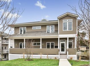 63 Maple Ave, New Rochelle, NY 10801