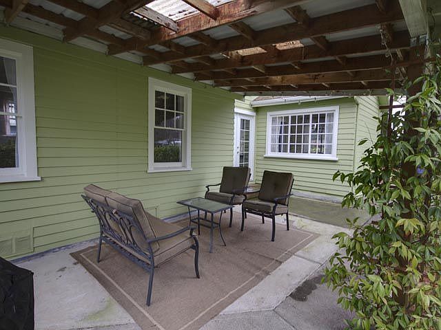 2nd image of 7010 SE Mabel Ave