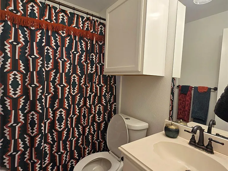 2303 Darnell Dr — Photo 11
