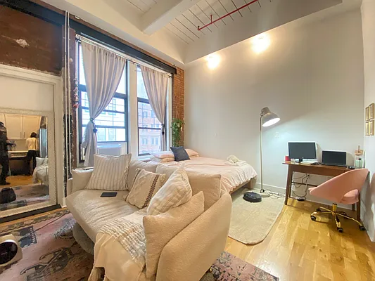 Rented by Dream Space Realty | media 2