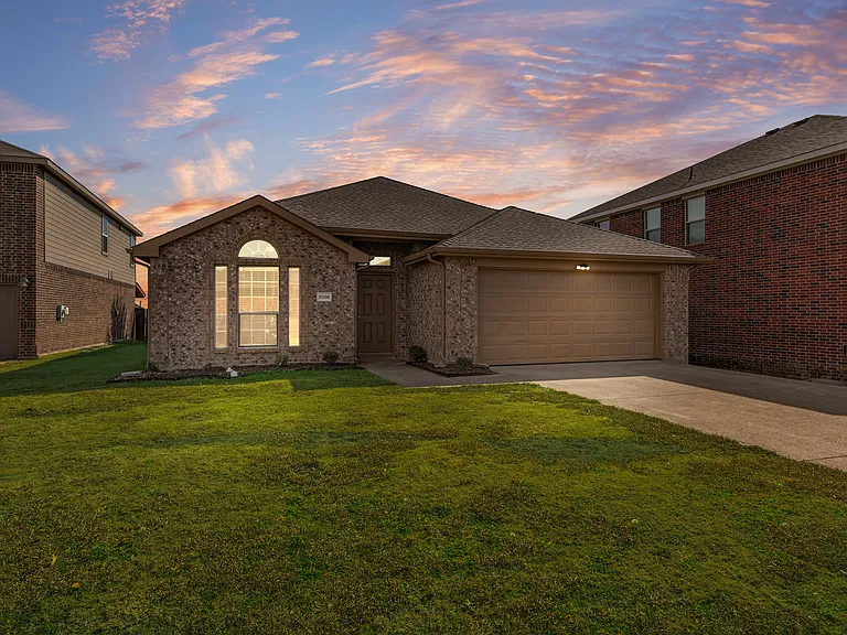 2508 Pioneer Bluffs Rd — Photo 35