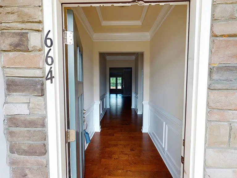 664 Scarlet Baby Dr — Photo 10