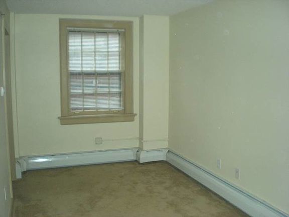 5th image of 245 West Ave