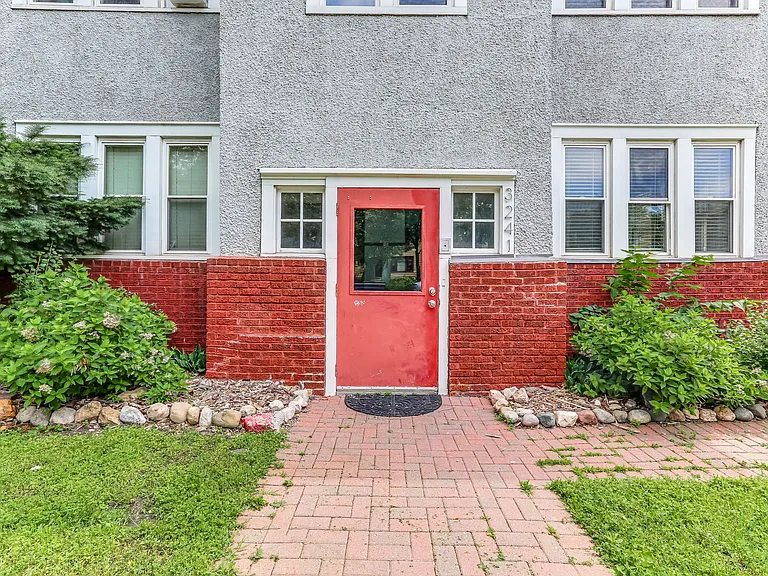 3241 Lyndale Ave S #101 — Photo 3