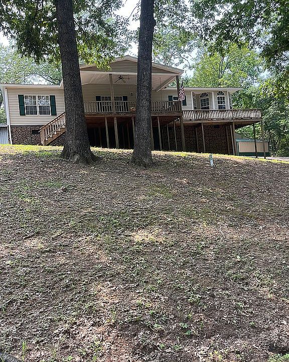 On 3 large Lots - Nice Deck