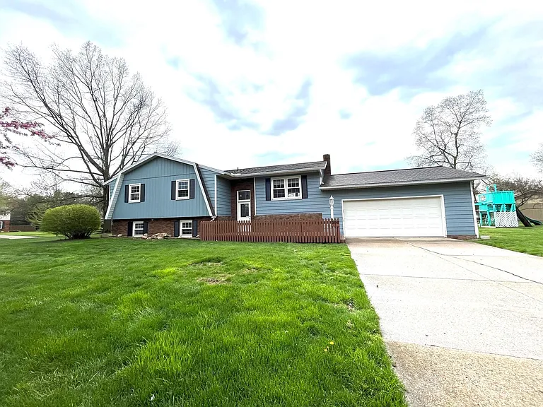 396 Forest Ln — Photo 1