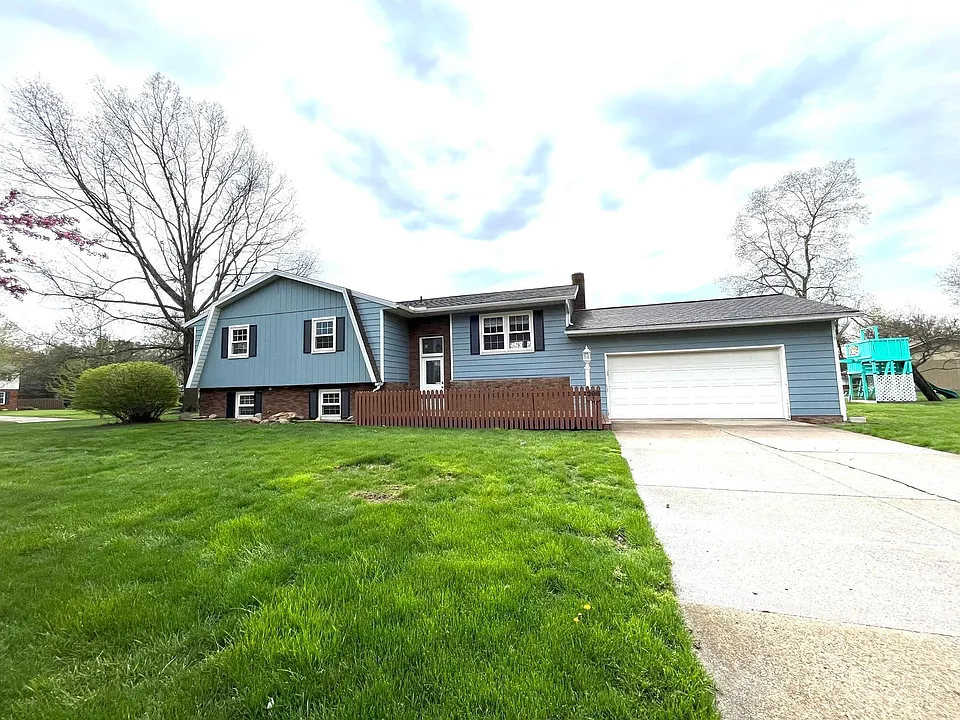 396 Forest Ln