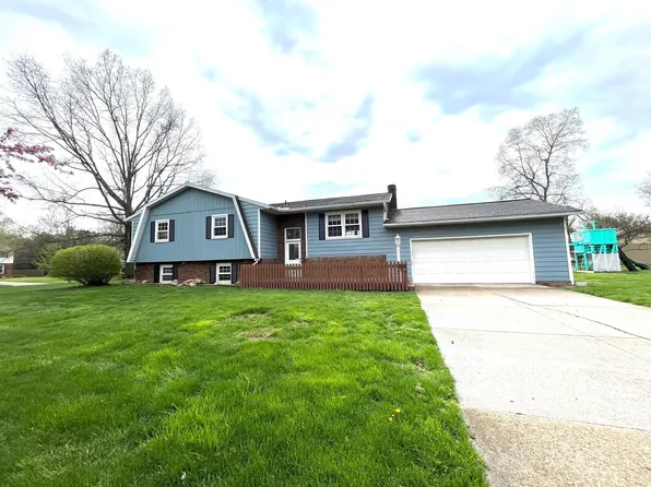396 Forest Ln, Wadsworth, OH 44281