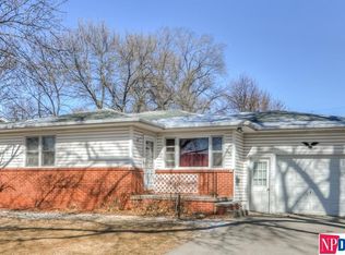 1220 E 18th St, Fremont, NE 68025