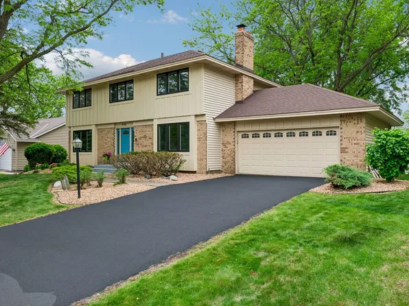 6001 98th St W, Bloomington, MN 55438