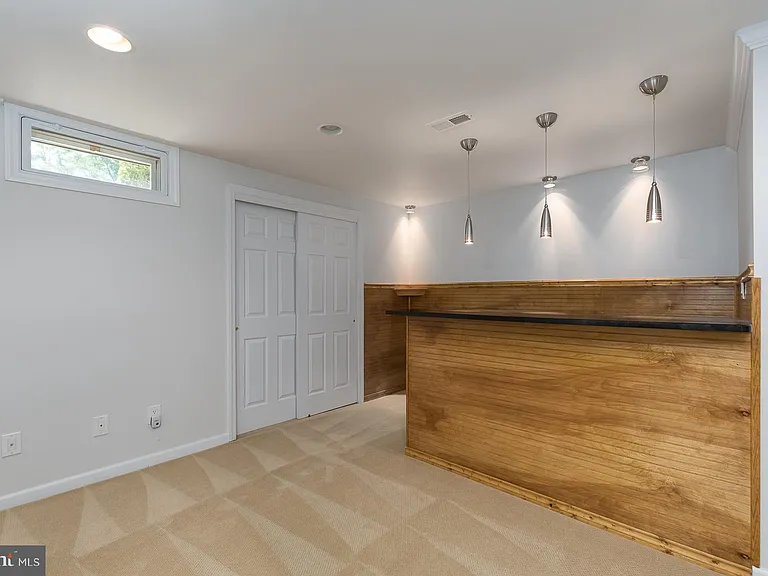 30 Leicester Ct — Photo 23