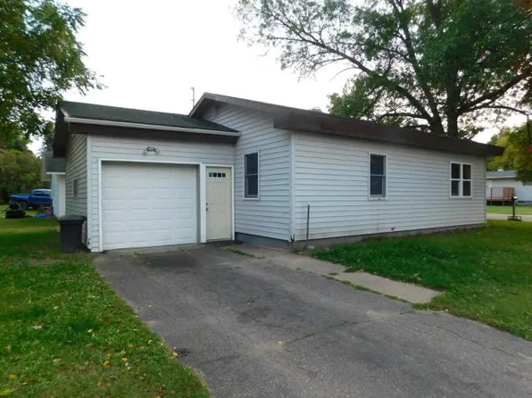 201 John St, Merrill, WI 54452