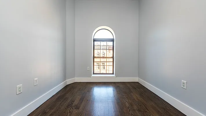 Rented by Nooklyn NYC LLC | media 15