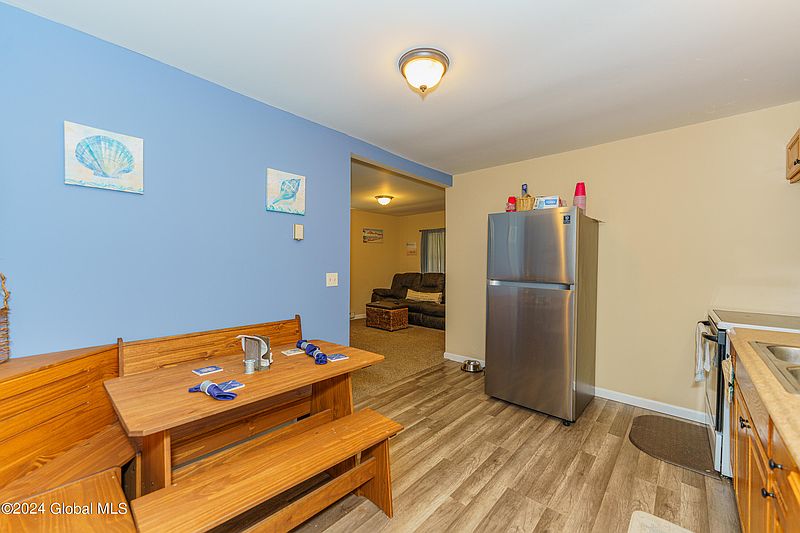 5th image of 272 Morey Park Road