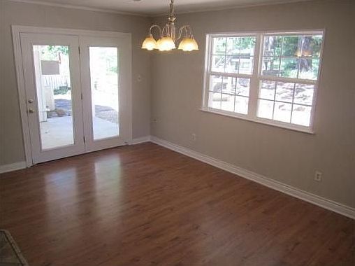 5th image of 2055 N Juneway Ter