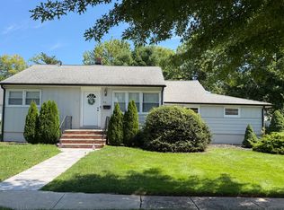 26 Kipling Ave, Springfield, NJ 07081