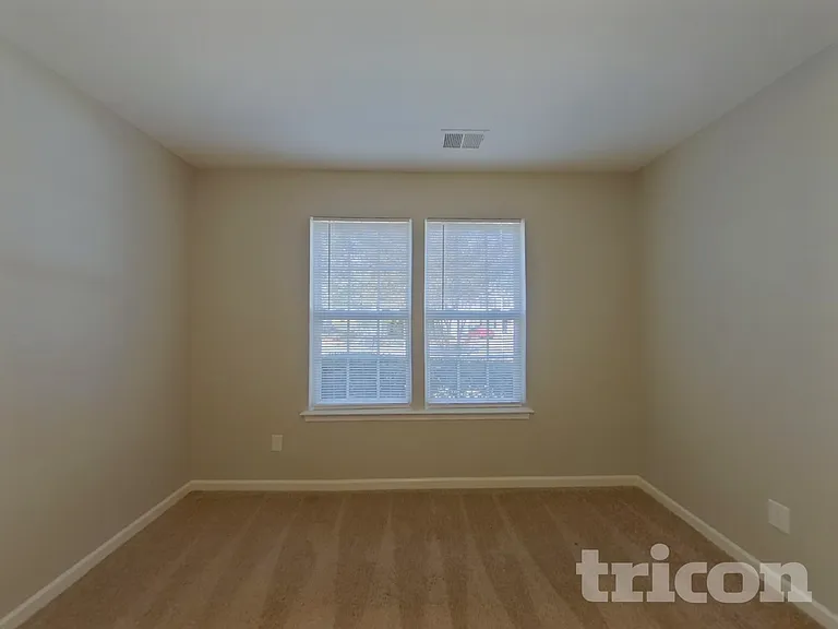 2856 Oasis Ln — Photo 8