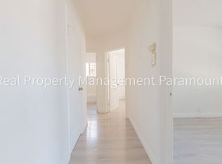 300 E 55th St APT 1, Los Angeles, CA 90011