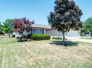 3202 Timberline Dr, Champaign, IL 61822