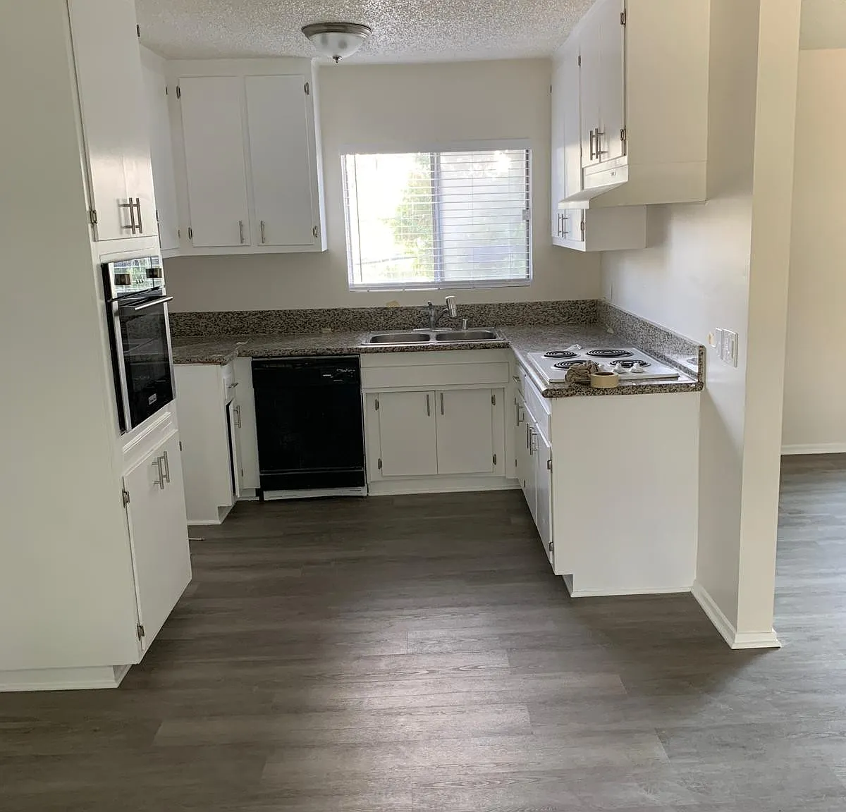 3 bed, 1250 sqft, $2,795 — Photo 3