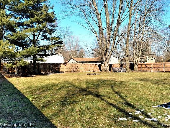4th image of 8657 Gerhardt St