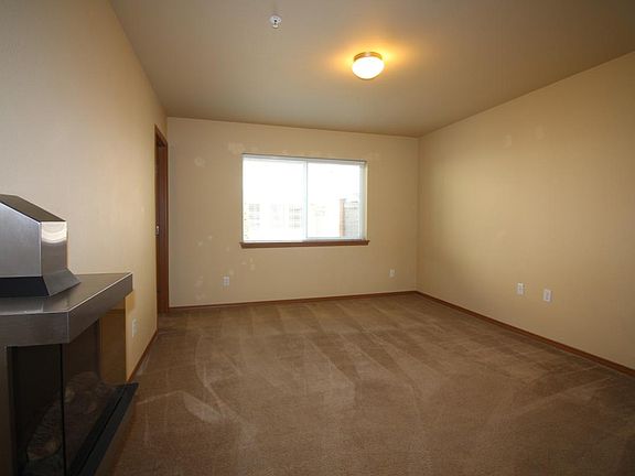 3rd image of 10406 140th Street Ct E Unit 75