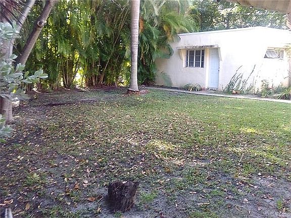 5th image of 1644 S Bayshore Dr