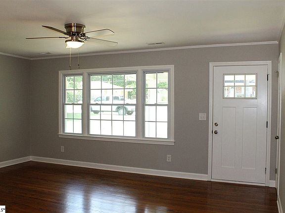 4th image of 101 Creighton Dr